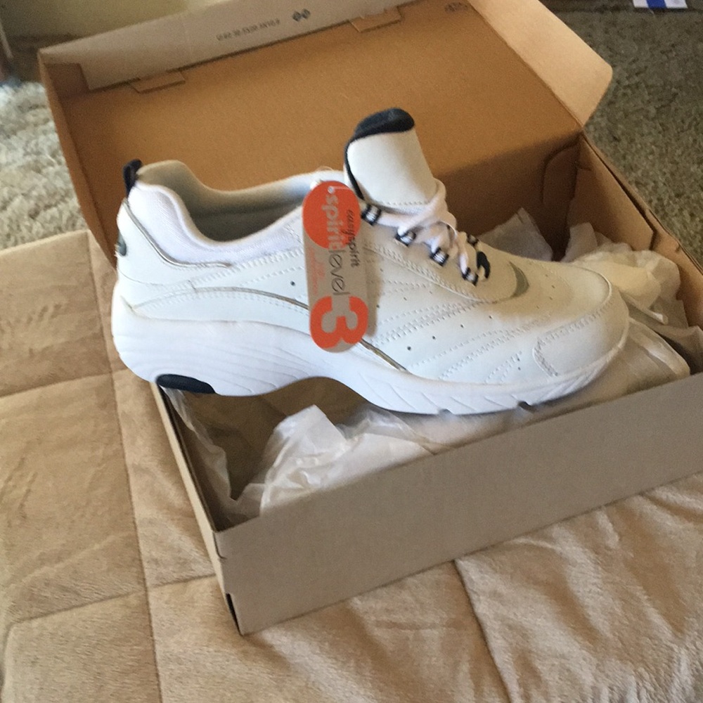 Whit brand new easy spirit high performance